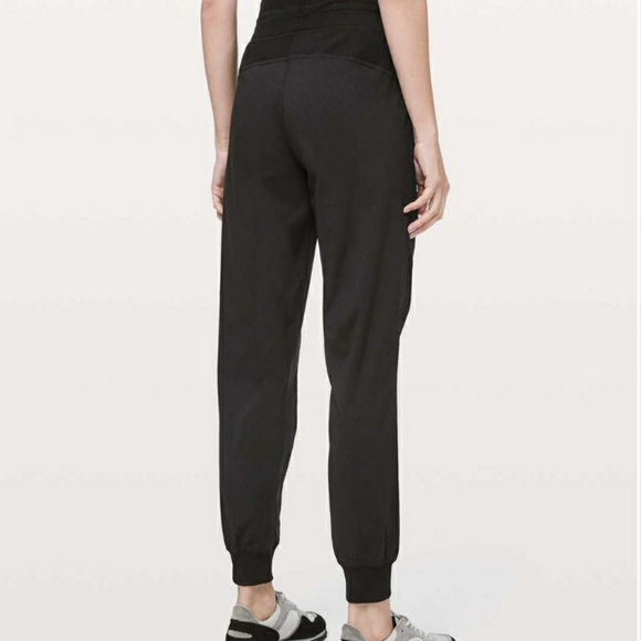 Lululemon Dance Studio Joggers - Picture 4 of 10
